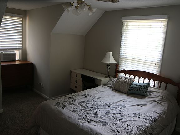 Upstairs bedroom 1