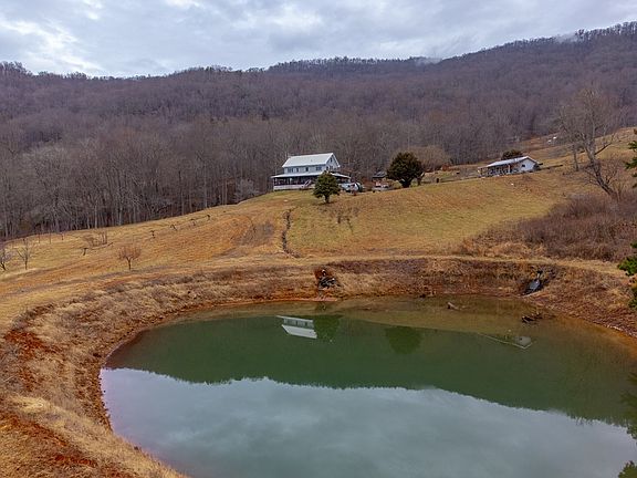 2nd image of 2535 Lakey Creek Rd