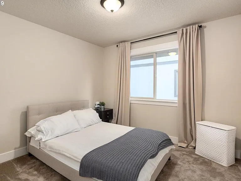 7023 NW Eleanor Ave — Photo 13
