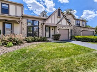 4624 Mumford Dr, Hoffman Estates, IL 60192