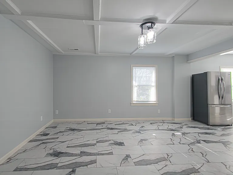 7720 Elm Ave — Photo 6