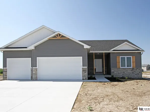 14601 Saint Ronan St, Waverly, NE 68462