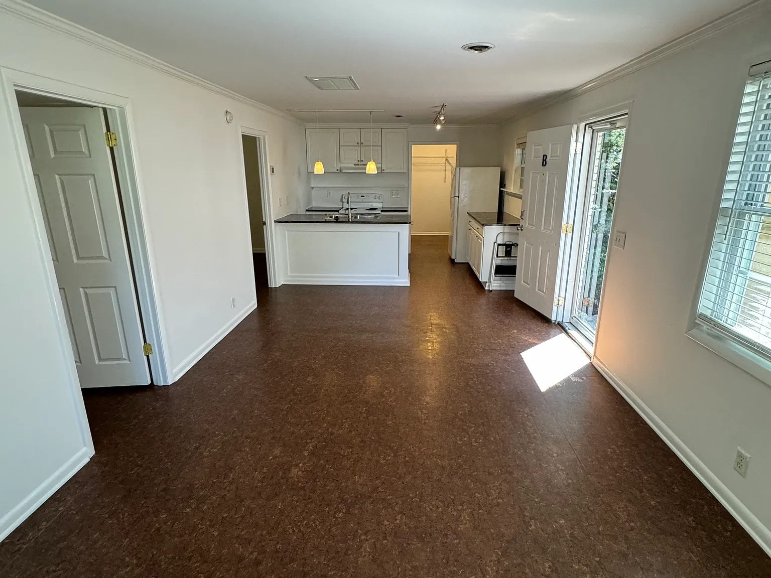 2 bed, 925 sqft, $1,850 — Photo 3