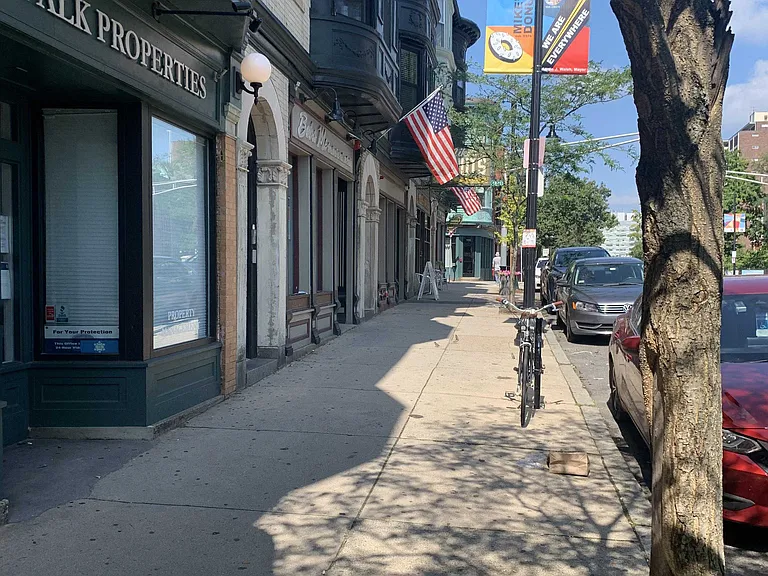 Tremont St — Photo 38