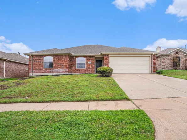 1013 Doreen St, White Settlement, TX 76108