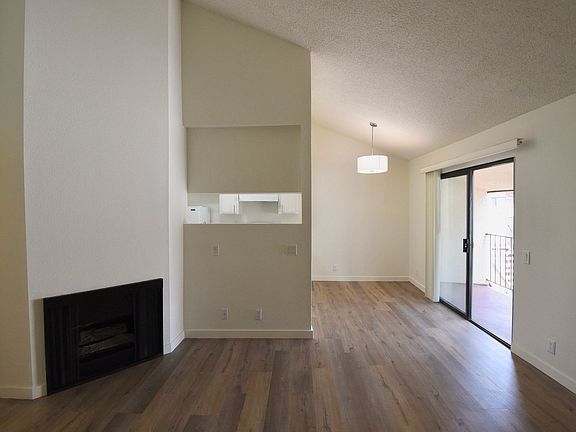 5th image of 17122 Chatsworth St #16