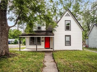 463 E Mill St, Liberty, MO 64068