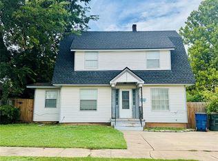 1124 S 19th St, Chickasha, OK 73018