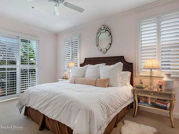 4th image of 550 NE 7th Ave #1