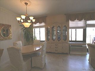 3rd image of 100 W Broadway APT 7DD