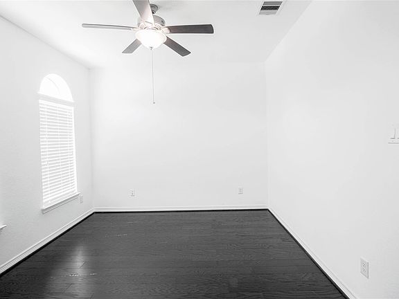 4th image of 6307 Grand Drift Ct