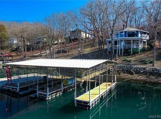 129 Grizzly Ln, Lake Ozark, MO 65049