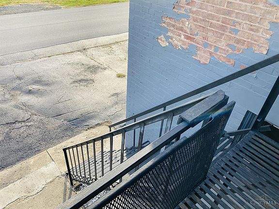 5th image of 452 N Howard St