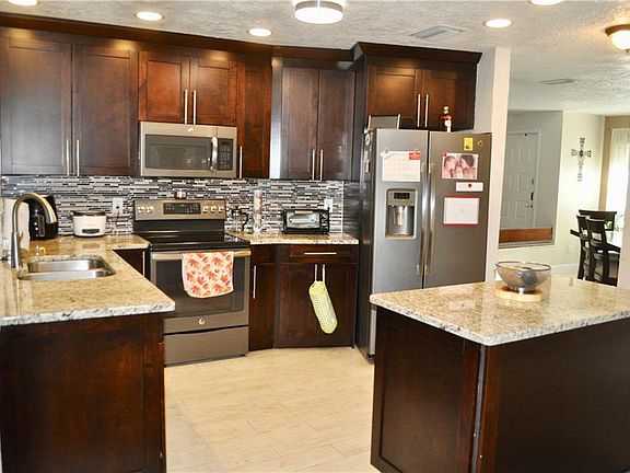 4th image of 4609 Farmhouse Dr