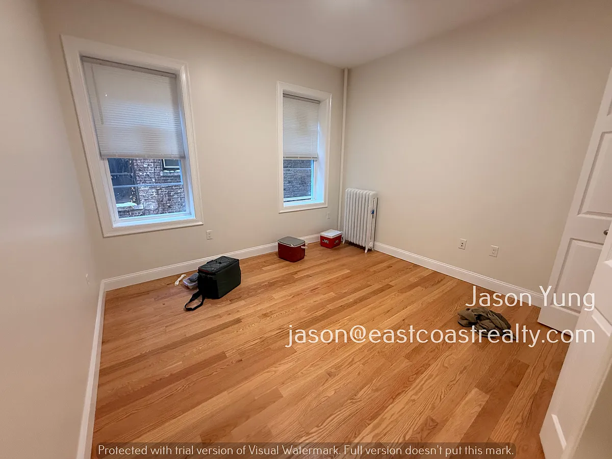 Building Photo - 25 Queensberry St #29-7