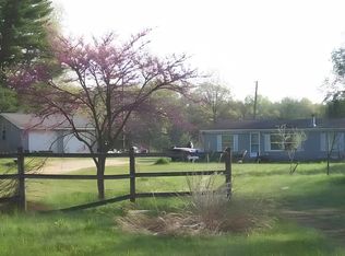 108 Hatfield Rd, Niles, MI 49120