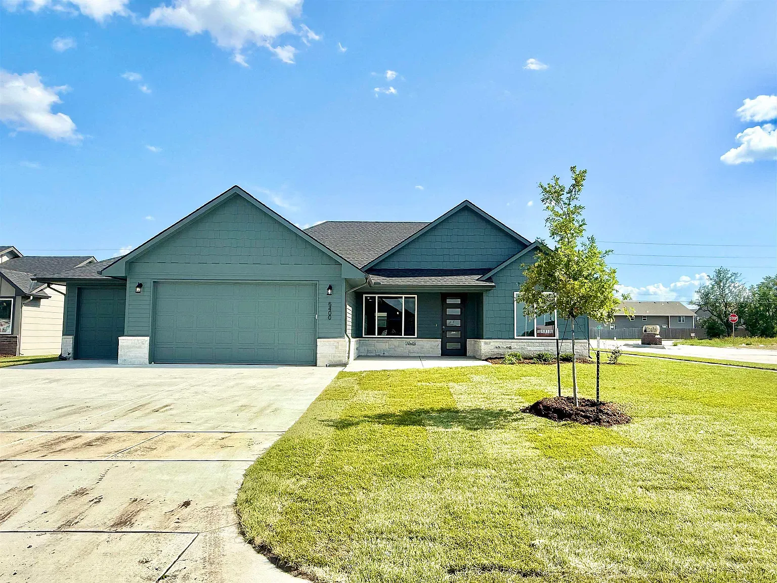 3 bed, 1498 sqft, $2,400 — Photo 1