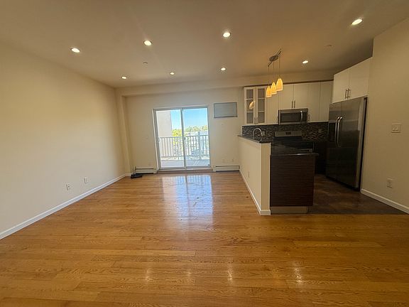 3rd image of 2402 Gerritsen Ave Floor 3