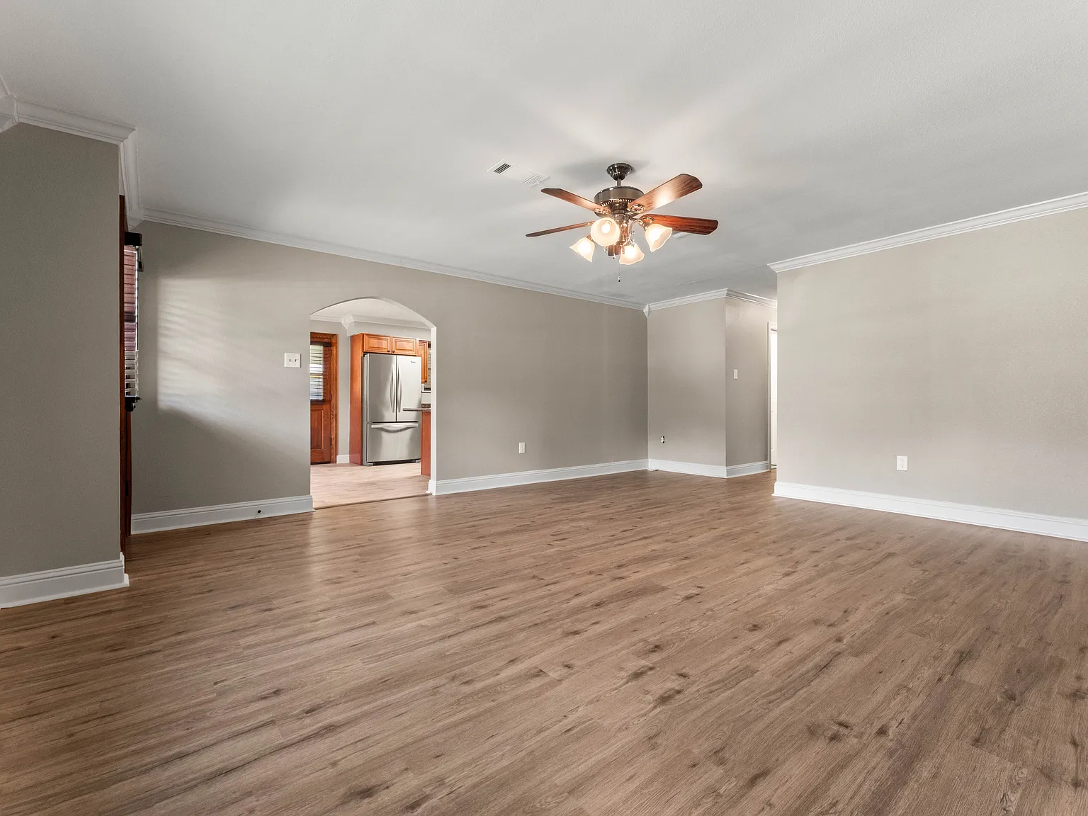 3 bed, 1426 sqft, $1,850 — Photo 4