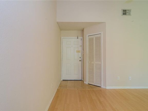 4th image of 4668 Pembrook Pl #0