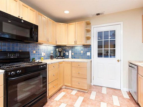 5th image of 233 E Emerson Ave