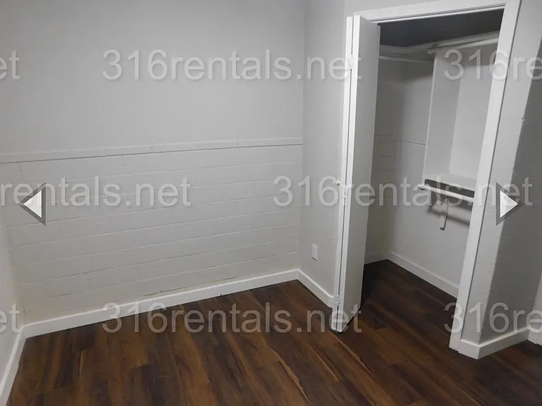 Forest Park Apartments — Photo 25