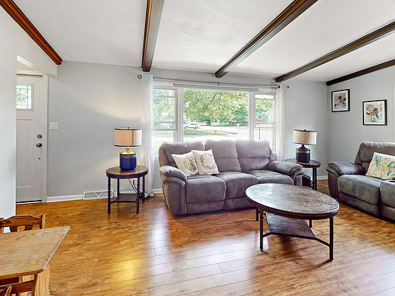 3rd image of 284 Cambridge Ave