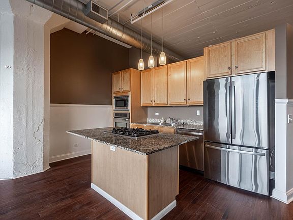 3rd image of 1530 S State St APT 518