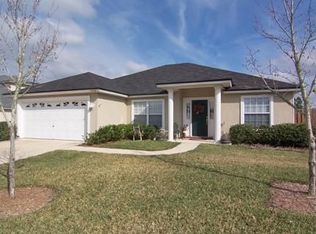 12043 London Lake Dr W, Jacksonville, FL 32258