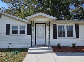 122 S Guthrie Ave, Coweta, OK