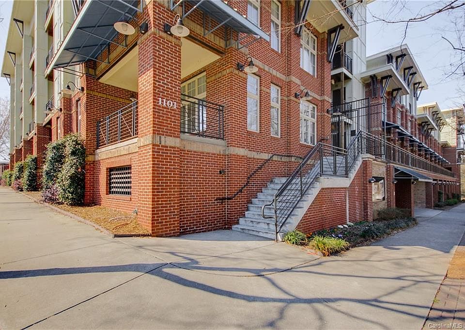 1st image of 1101 W 1st St #203