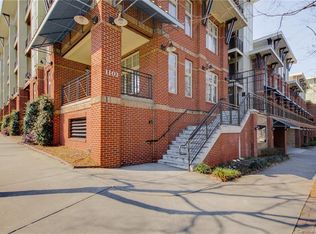 1101 W 1st St #203, Charlotte, NC 28205