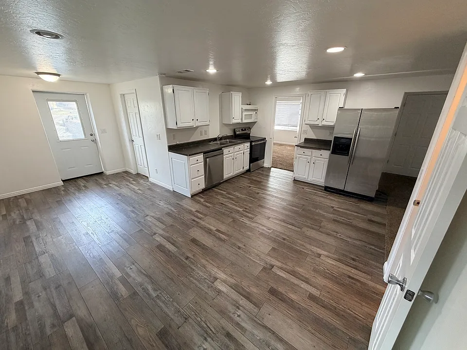 87 W Casi Way