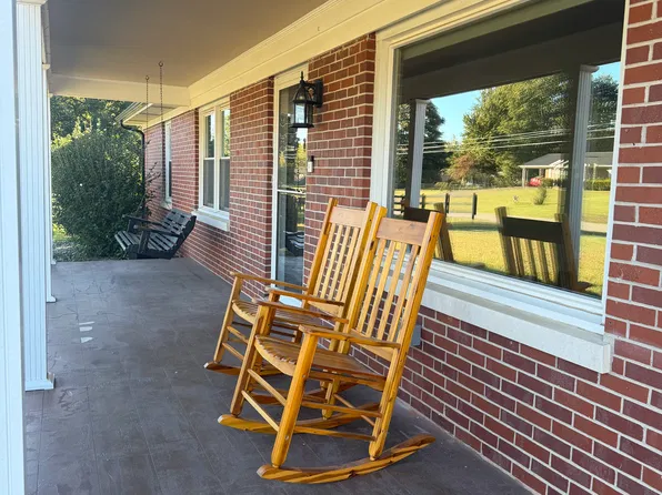 (undisclosed Address), Elizabethtown, KY 42701