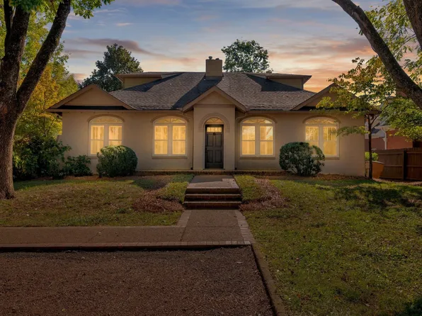 203A Woodmont Cir, Nashville, TN 37205