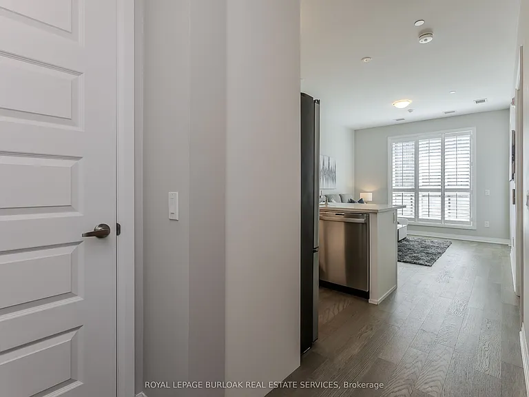 460 Gordon Krantz Ave #112 — Photo 6