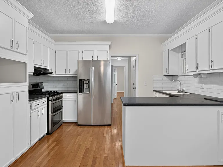 2027 Riding Ridge Rd — Photo 14