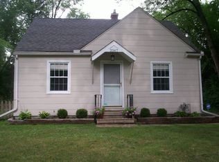 2567 Fernwood Ave, Ann Arbor, MI 48104