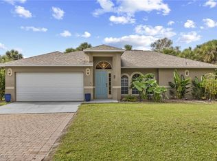 711 12th St NE, Naples, FL 34120