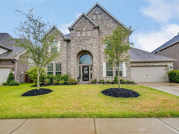 2nd image of 27011 Lindenwood Creek Ln