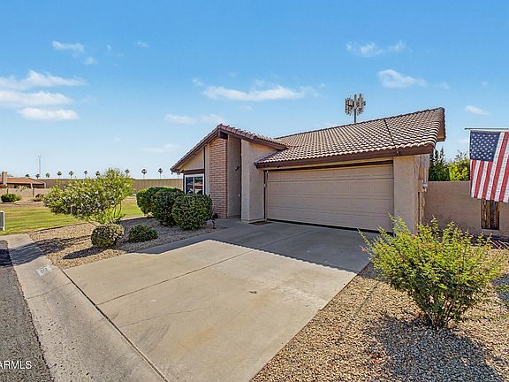 2nd image of 5221 E SAGUARO Circle