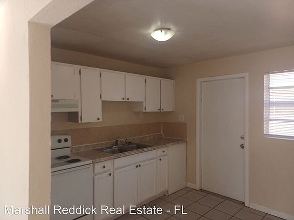 4th image of 3424 Katherine St