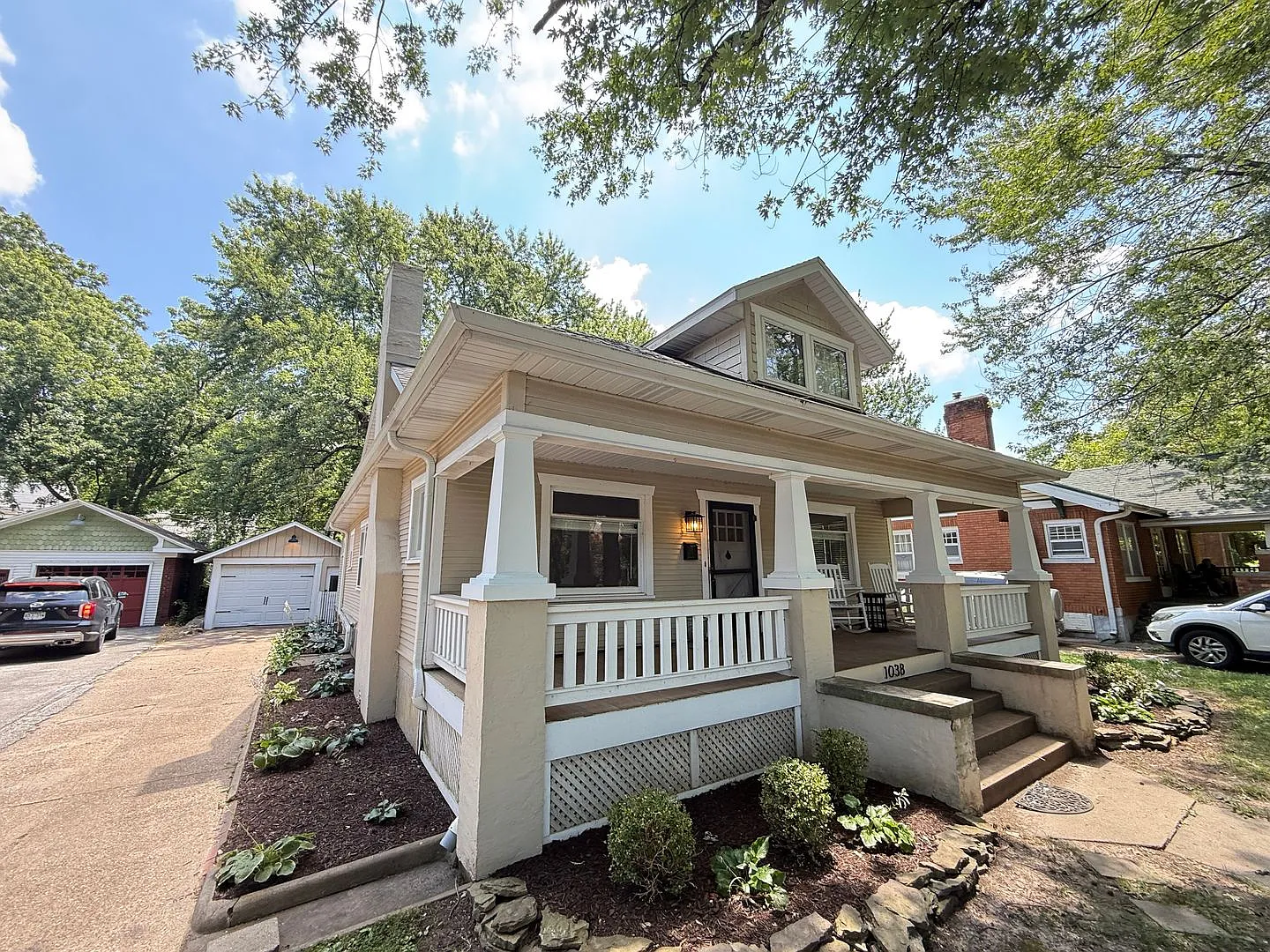 3 Bed 1 Bath in Rountree — Photo 3