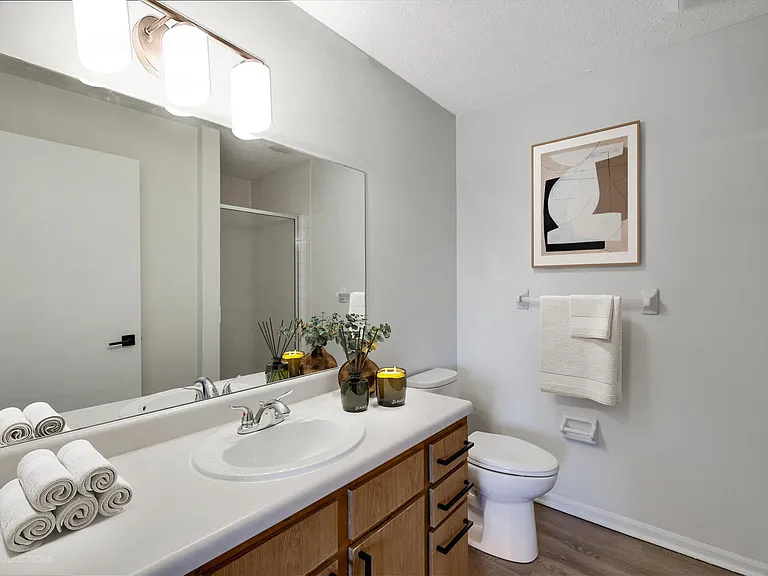 Port Crossing Apartments — Photo 54