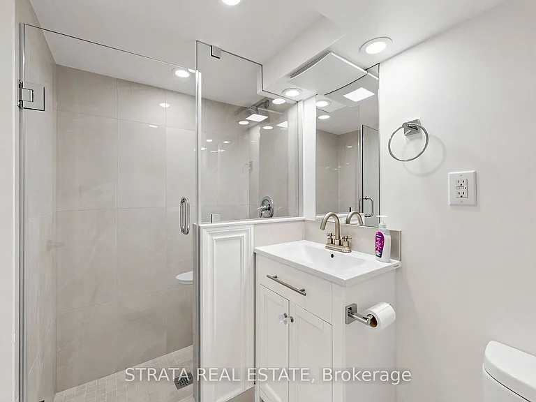 158 McRoberts Ave — Photo 16