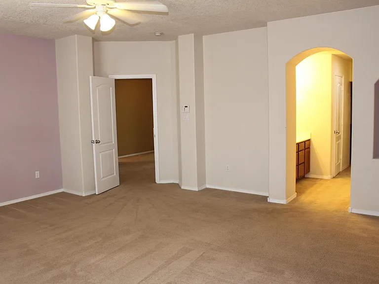 1829 Cortina Loop SE — Photo 18