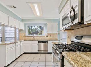 117 W Rainbow Ridge Cir, Spring, TX 77381