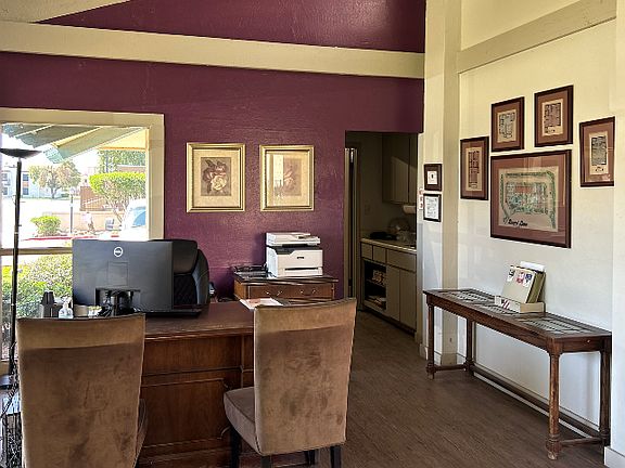 3rd image of 2820 W Laurel Ln APT 223