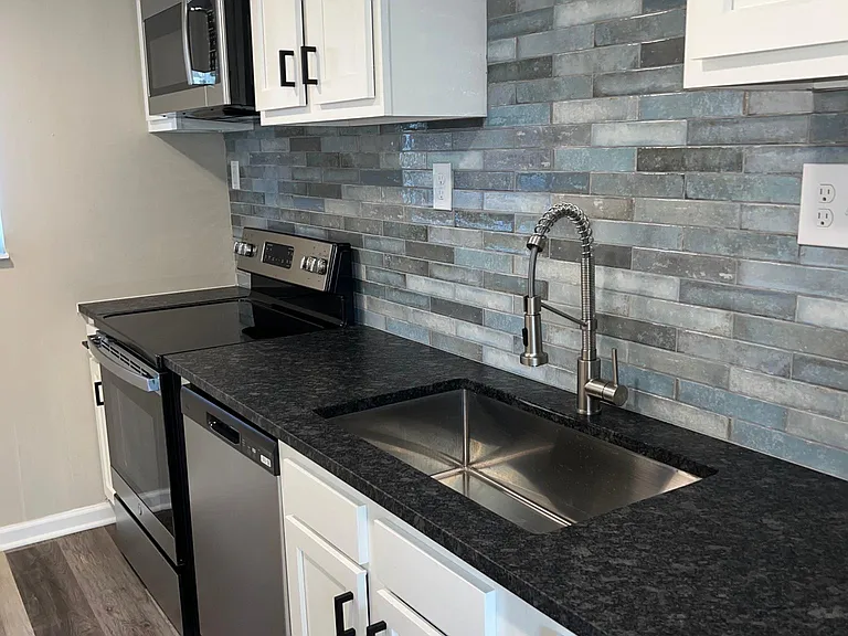 5850 Baytree Dr — Photo 35