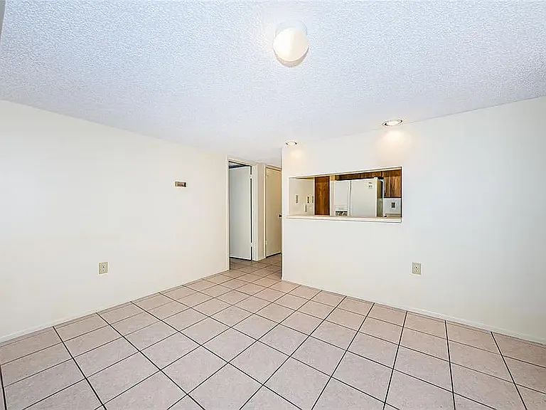 2587 Countryside Blvd #109 — Photo 16